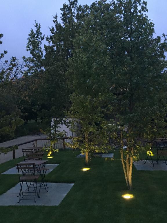 Agriturismo Da Mamma ألبا المظهر الخارجي الصورة