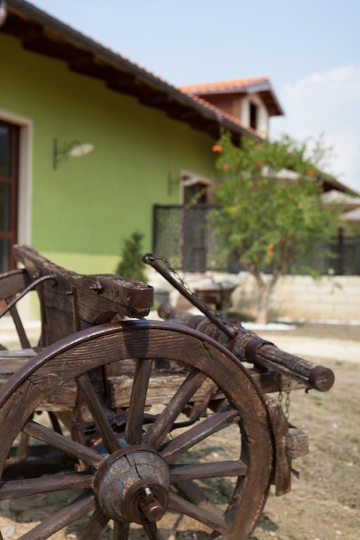 Agriturismo Da Mamma ألبا المظهر الخارجي الصورة