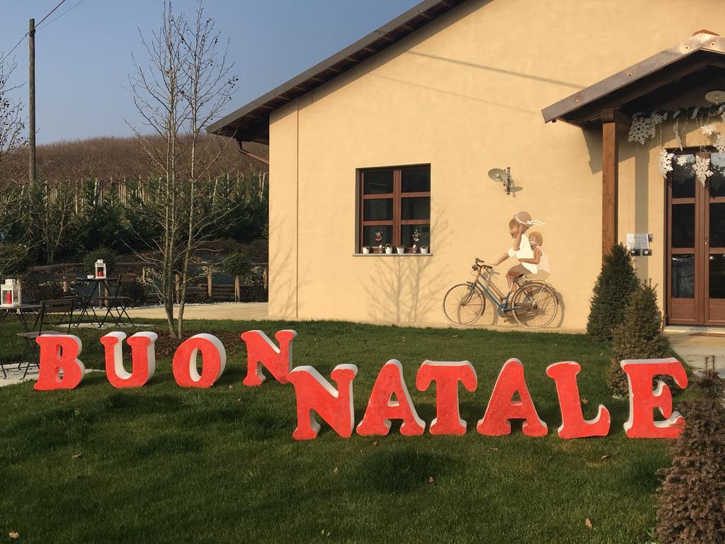 Agriturismo Da Mamma ألبا المظهر الخارجي الصورة
