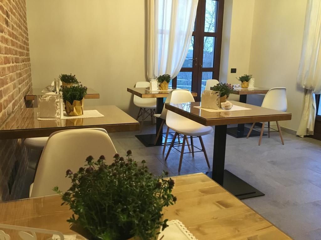 Agriturismo Da Mamma ألبا المظهر الخارجي الصورة