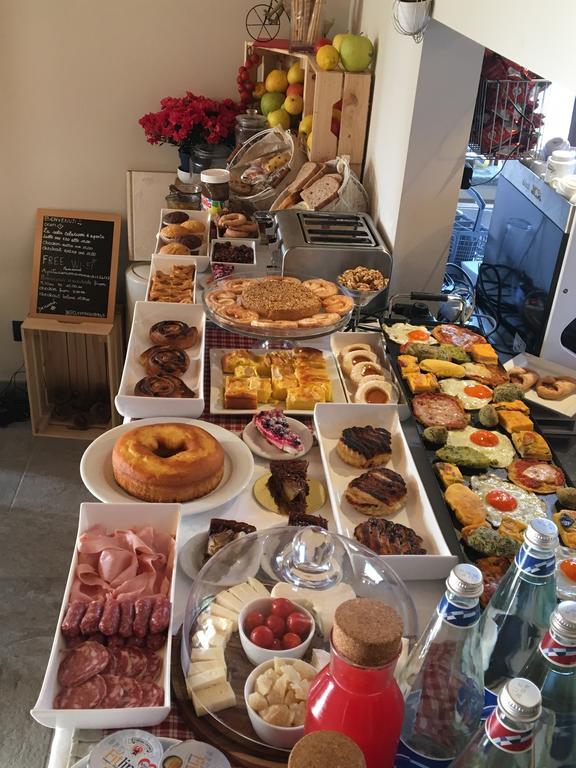 Agriturismo Da Mamma ألبا المظهر الخارجي الصورة