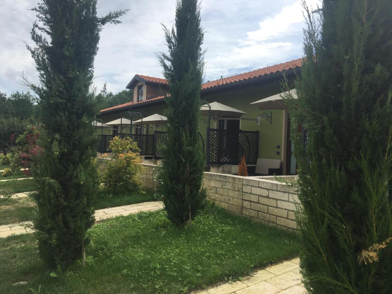 Agriturismo Da Mamma ألبا المظهر الخارجي الصورة